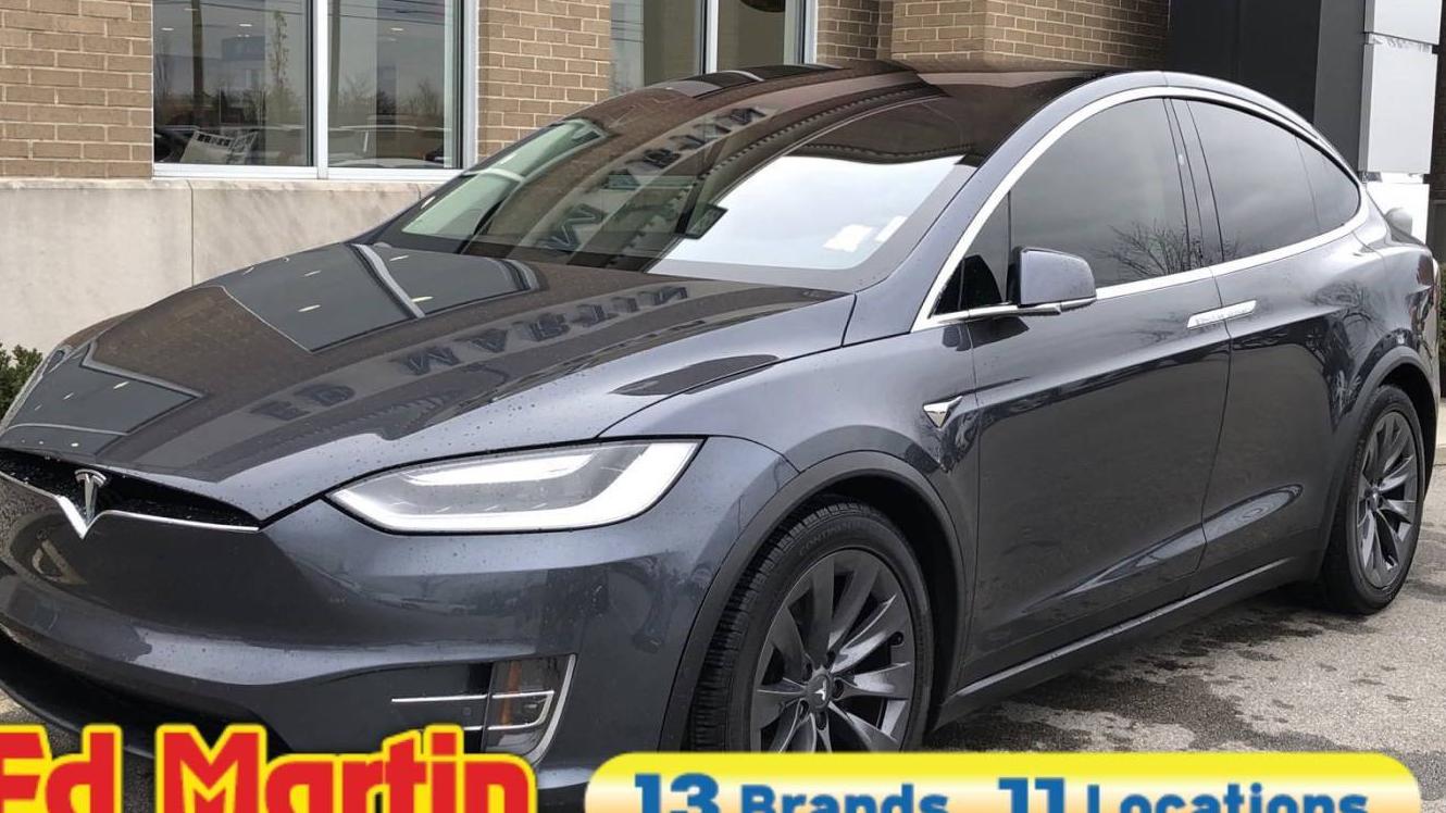 TESLA MODEL X 2017 5YJXCBE26HF055903 image